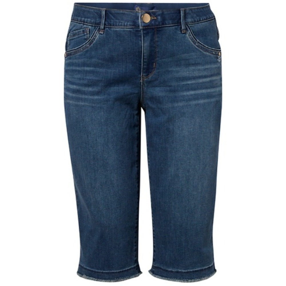 Dailylook Women's Light Wash Absolution Denim Skimmer Capri Jeans NWT Size 18W